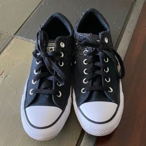 Black sparkly Converse All Star size 9 shoes.